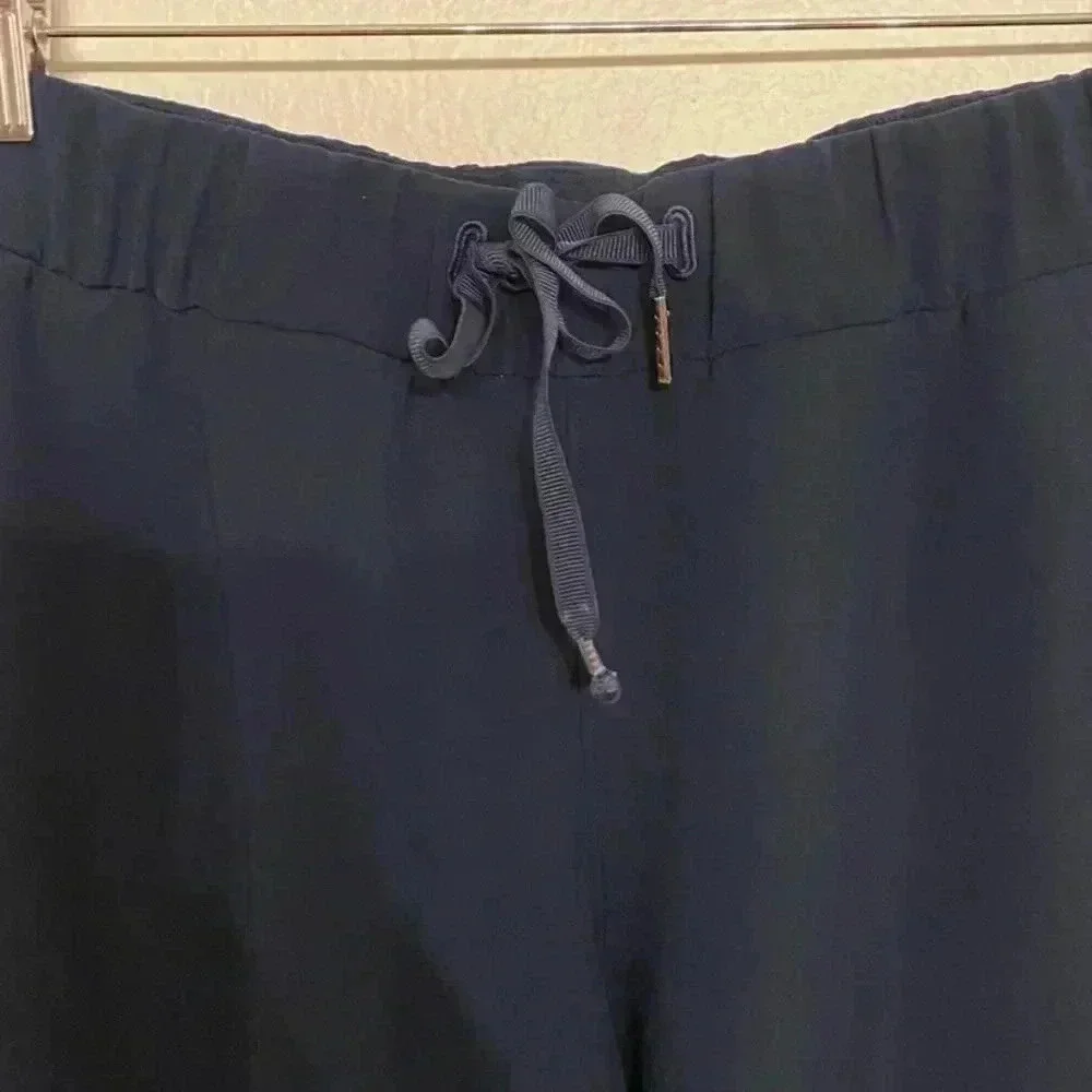 Lululemon On The Fly Woven Cropped Pants